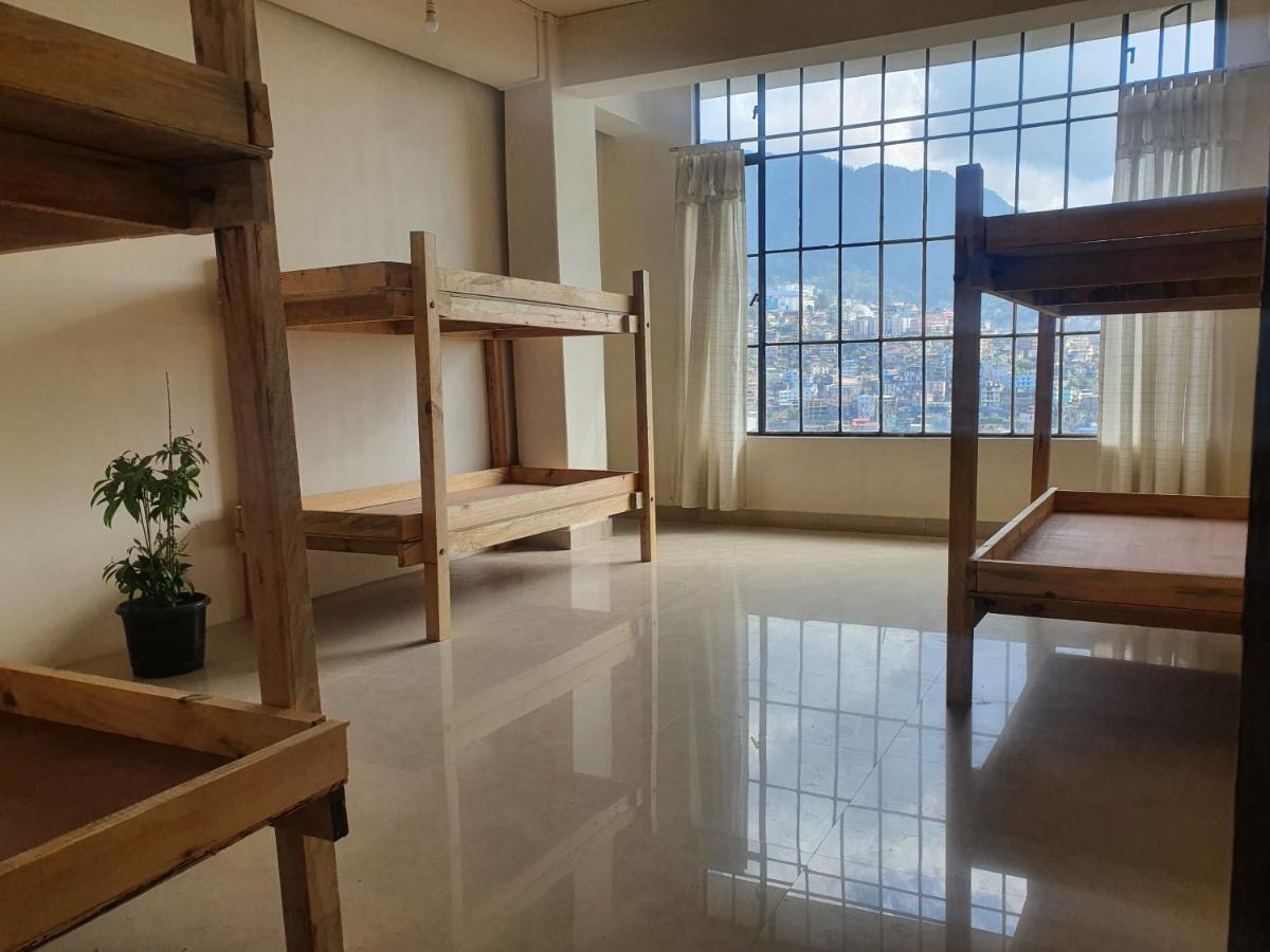 Mechueki Backpacker Hostel By Trulynaga Kohima エクステリア 写真