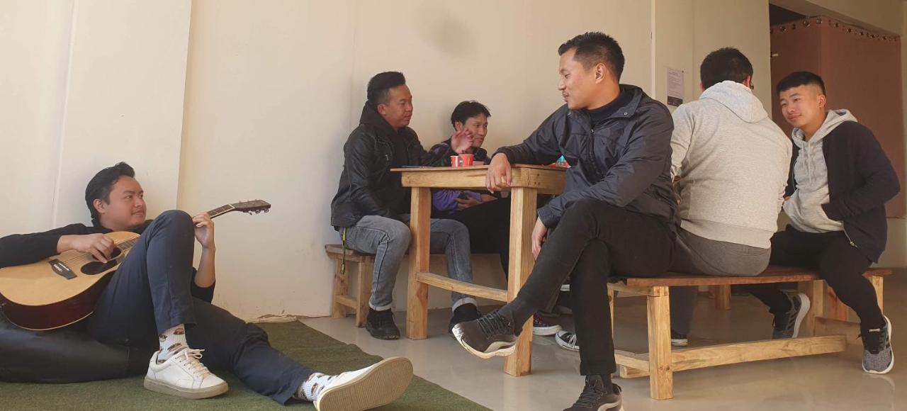 Mechueki Backpacker Hostel By Trulynaga Kohima エクステリア 写真